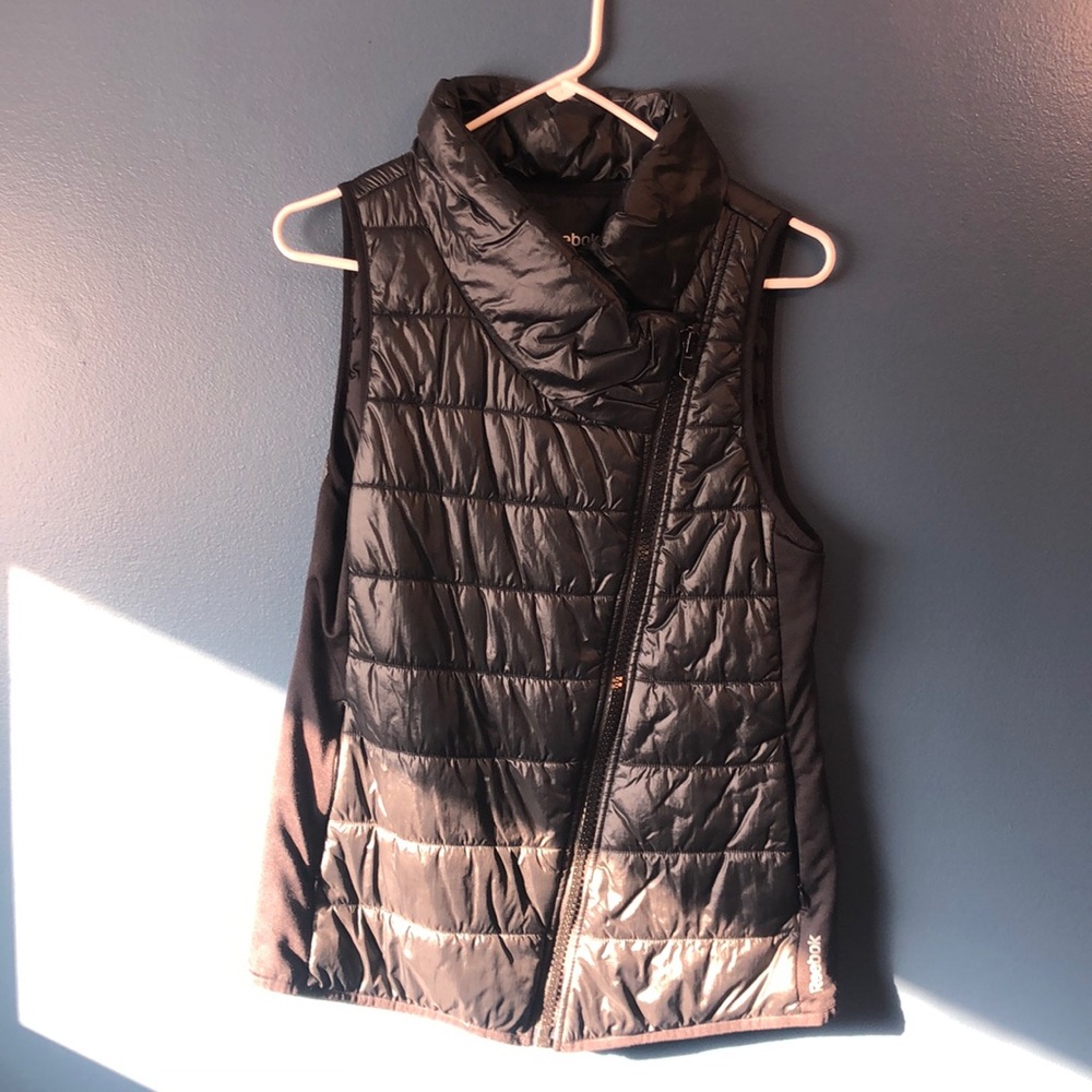 Reebok puffer Vest